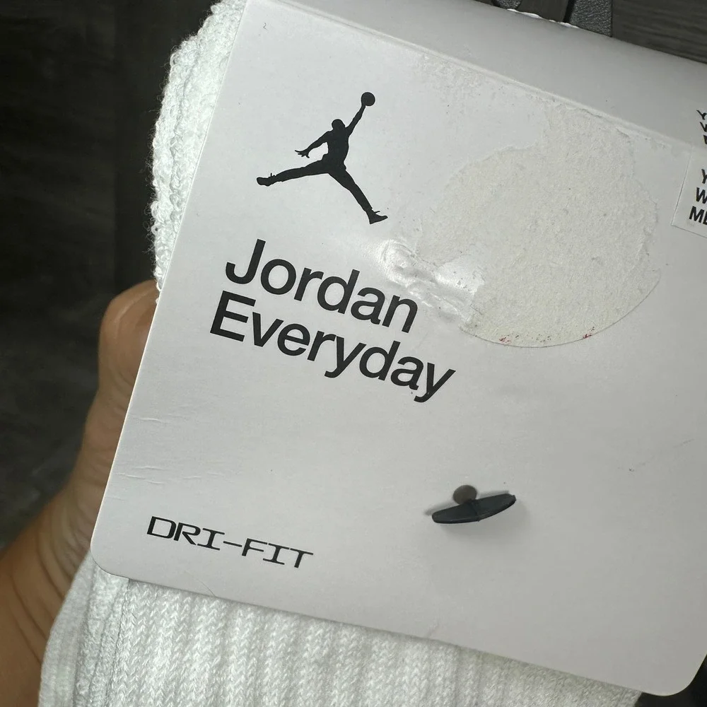 Jordan Everyday Crew Socks Youth M White Dri-FIT 2 Packs of 3 NEW DX9632-100